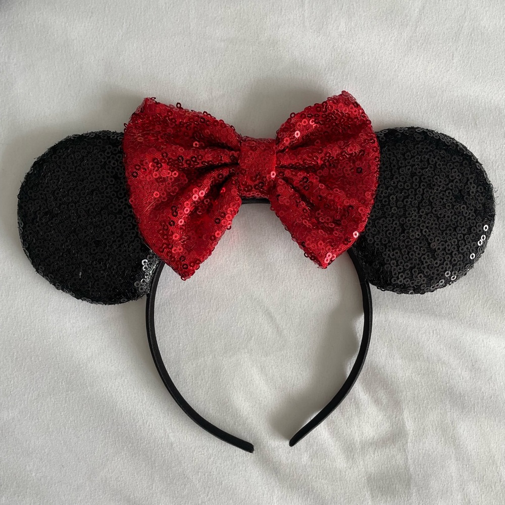 3 for $30 | Disney Minnie Sequin Bow + Baby Yoda Gorgu Costume Headband Set - Picture 4 of 7